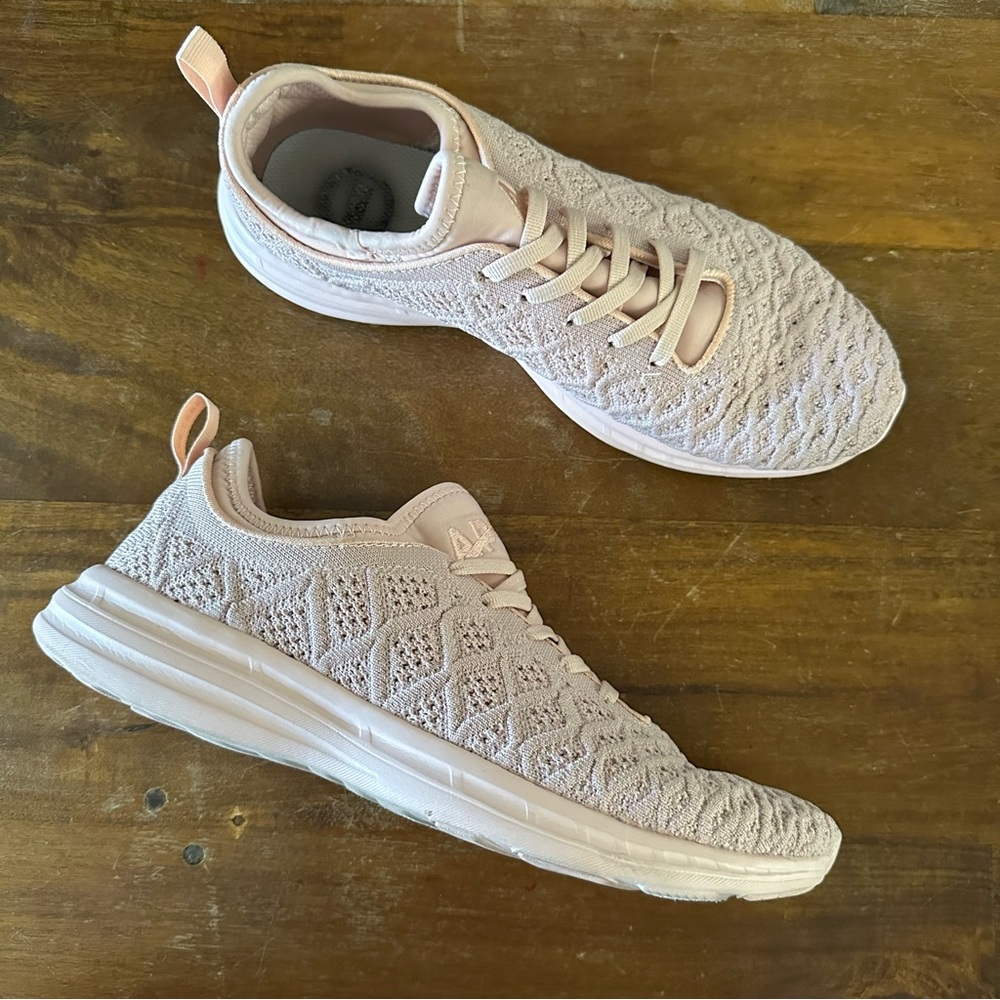 APL Techloom Phantom Women's Light Pink‎ Sneakers size 9.5